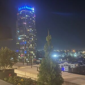 Meet your Posher, Toshia